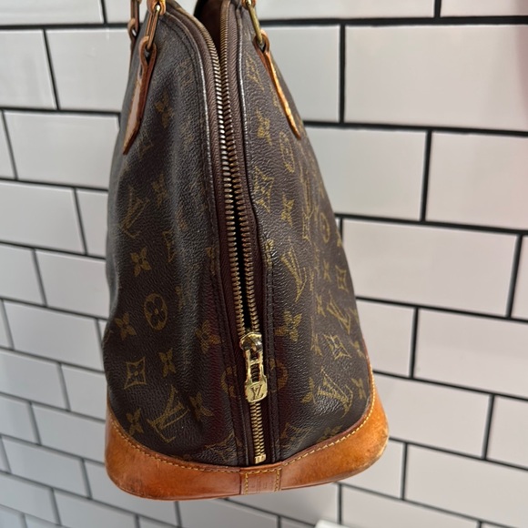 Louis Vuitton Brown and Tan Monogram Satchel - Picture 12 of 14